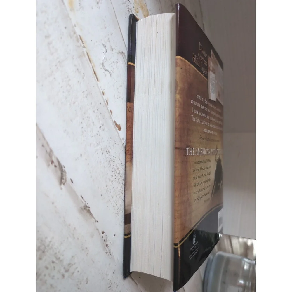 American Patriot's Bible : The Word of God and the Shaping of America